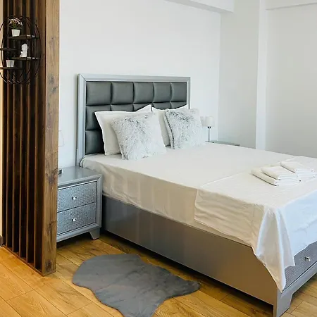 Q Dream Apartment - Palas Mall Iasi Exterior photo